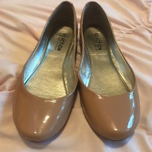 Kenneth Cole Reaction Flats
